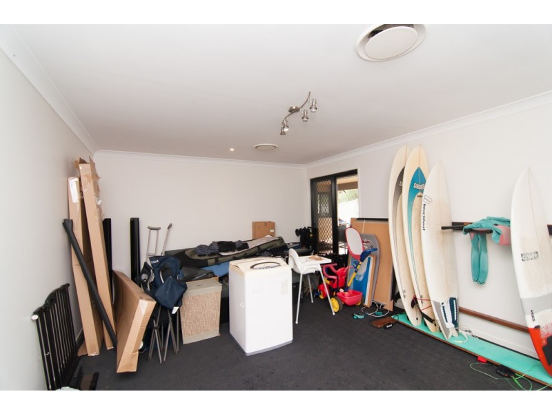 1 Sunbeam Court, Eatons Hill QLD 4037