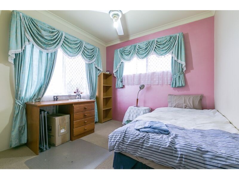 4 Firmiston Street, Carindale QLD 4152