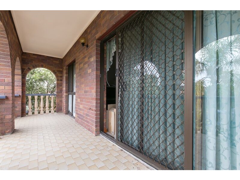 4 Firmiston Street, Carindale QLD 4152