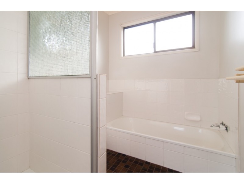 4 Kenneth Street, Morayfield QLD 4506