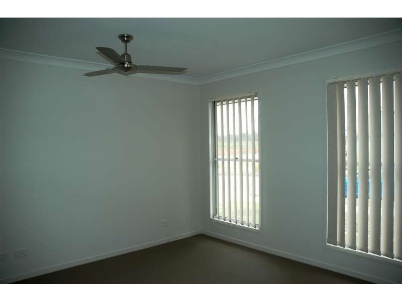 5 Arcadia Boulevard, Pimpama QLD 4209