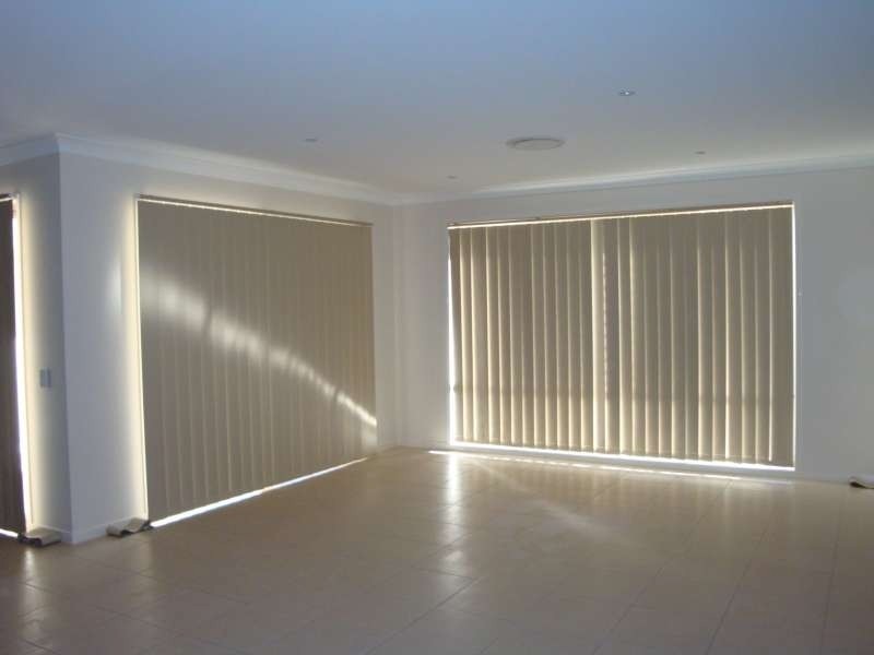 11 Diane Parade, Kallangur QLD 4503