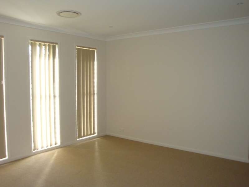 11 Diane Parade, Kallangur QLD 4503