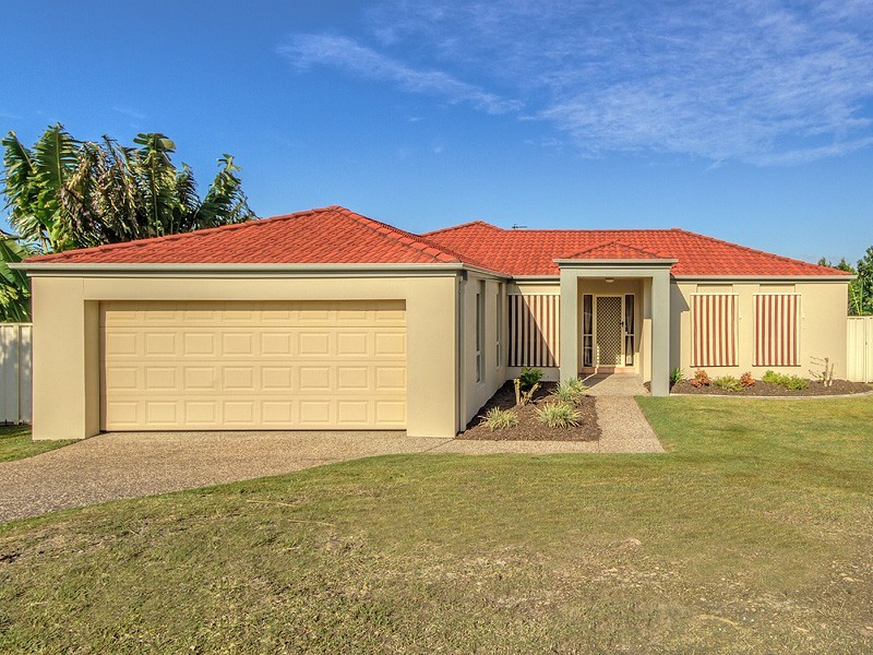 11 Kite Circuit, Arundel QLD 4214
