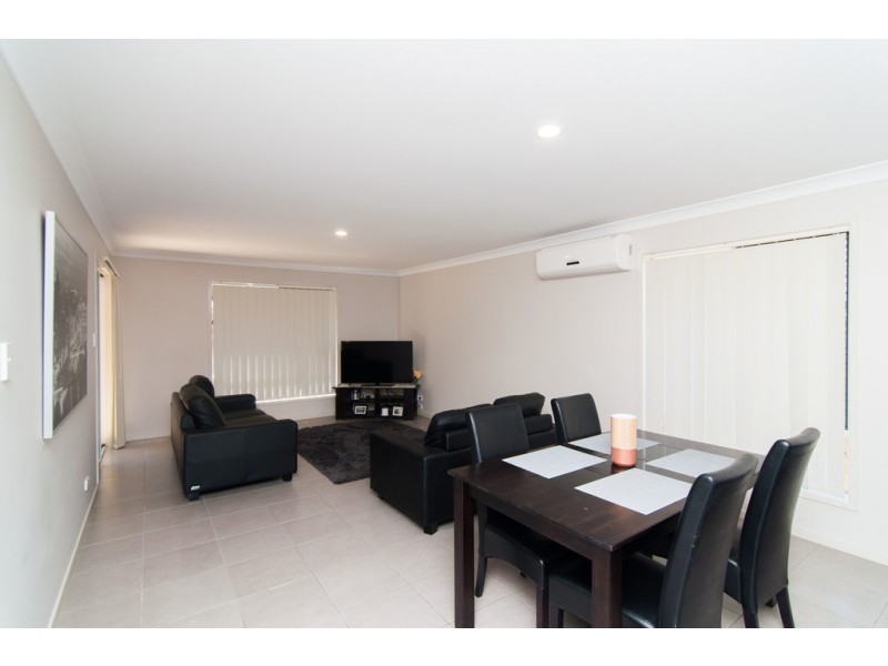 12 Yarrow Circuit, Griffin QLD 4503