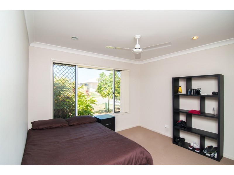 12 Yarrow Circuit, Griffin QLD 4503