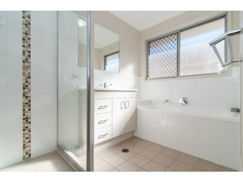 18 Jones Street, Rothwell QLD 4022