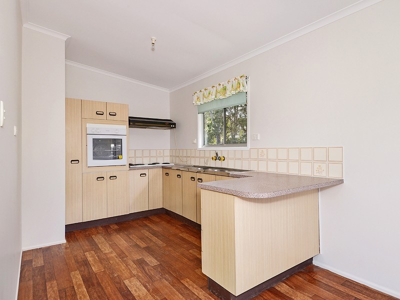 24 Kirkcaldy Street, Morayfield QLD 4506