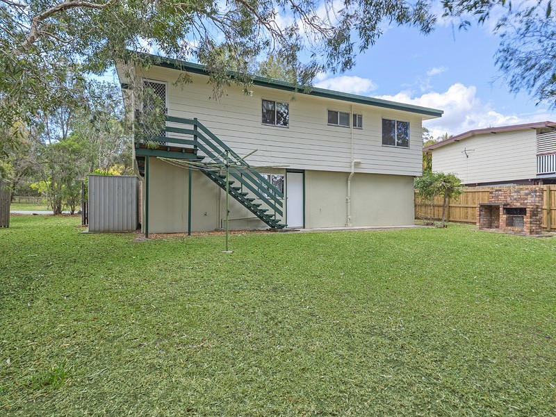 24 Kirkcaldy Street, Morayfield QLD 4506