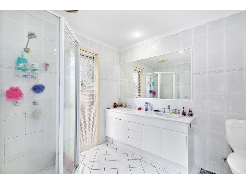 40 Medika Street, Runaway Bay QLD 4216