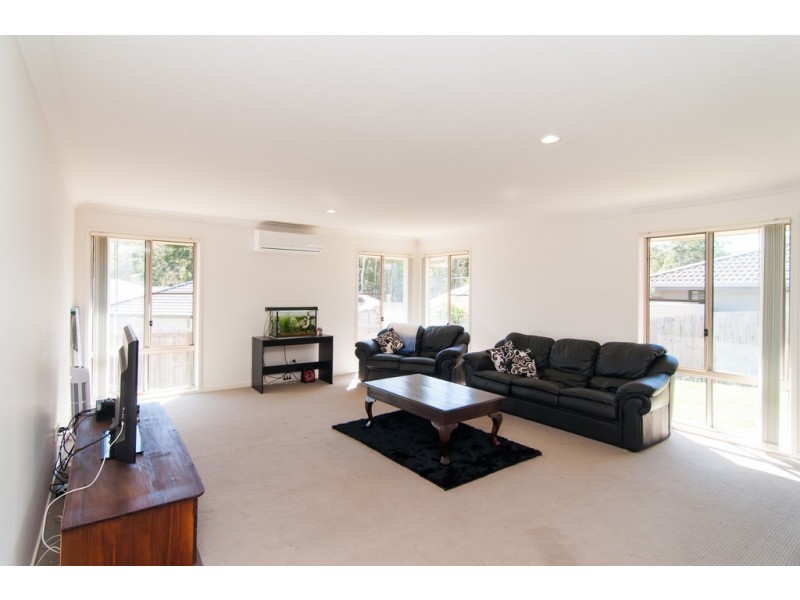 52 Karelyn Drive, Joyner QLD 4500