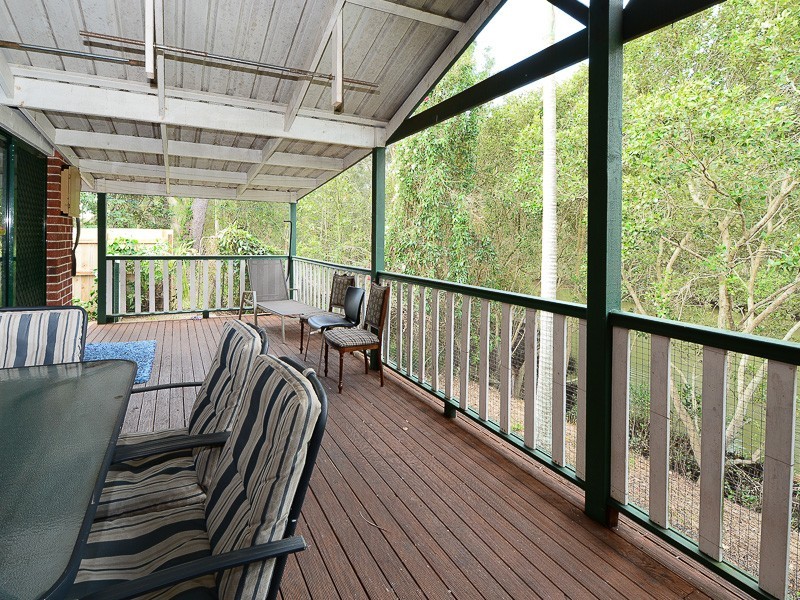 73 River Oak Drive, Helensvale QLD 4212