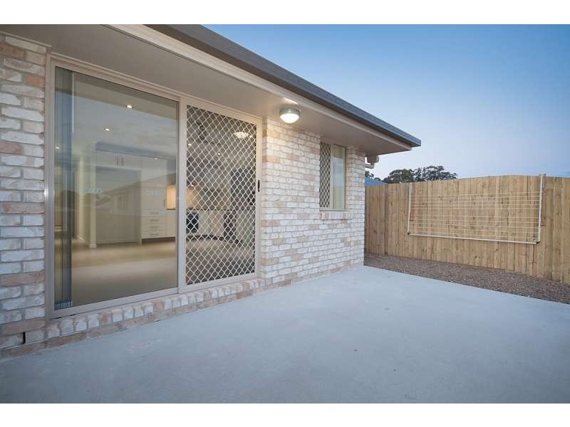 1 and 2/ 11 Applewood Court, Kallangur QLD 4503
