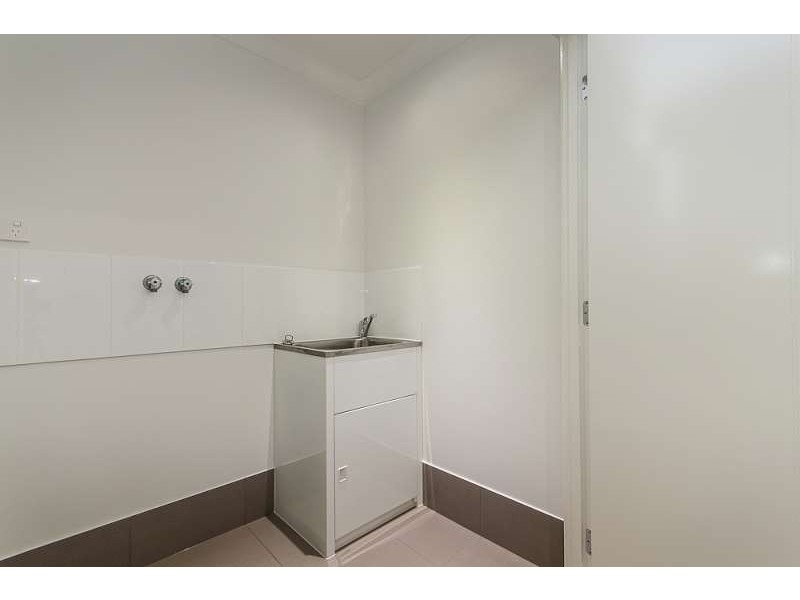1 and 2/ 11 Applewood Court, Kallangur QLD 4503