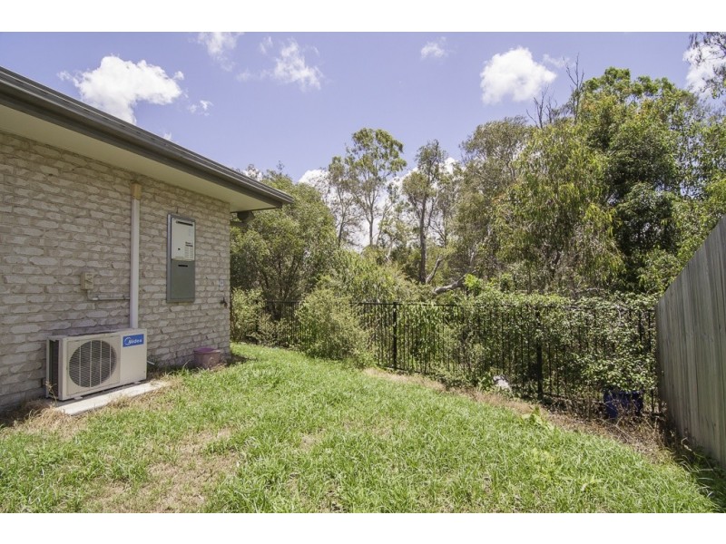 1 and 2/7 Adam Court, Kallangur QLD 4503