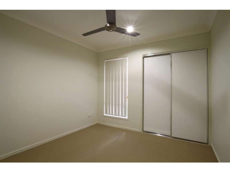 1 and 2/7 Thistle Street, Upper Caboolture QLD 4510
