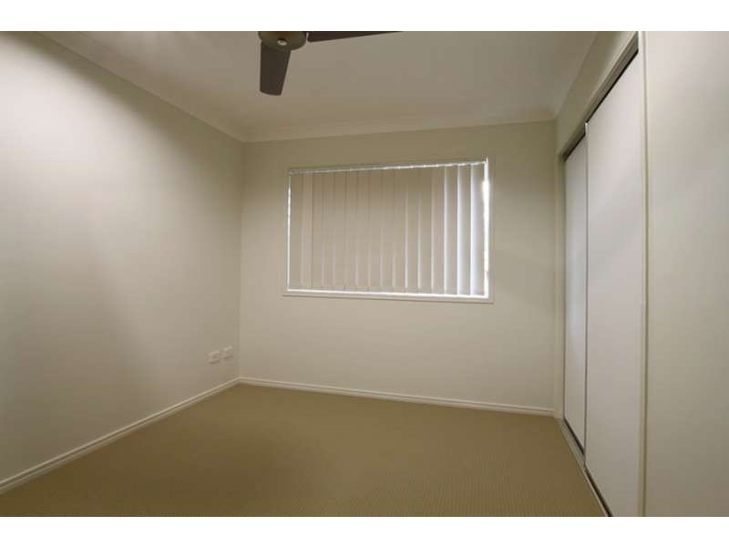 1 and 2/7 Thistle Street, Upper Caboolture QLD 4510
