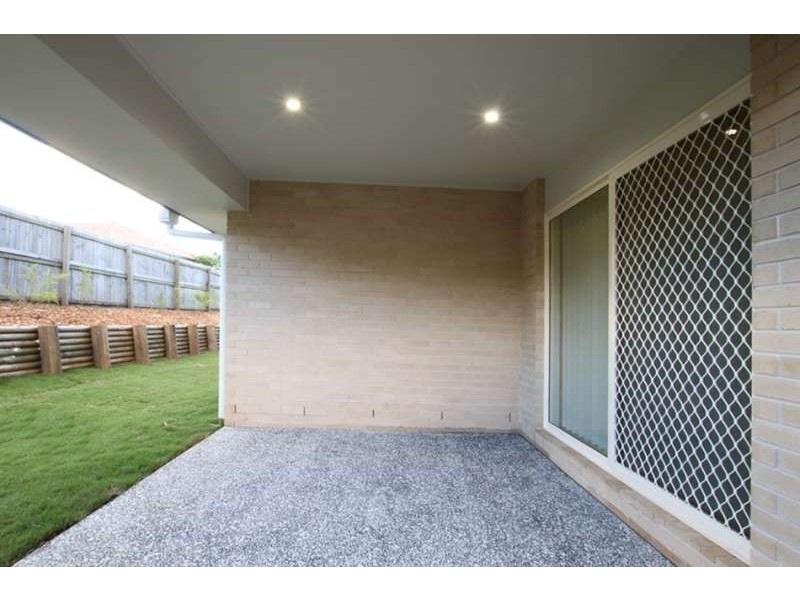 1 and 2/7 Thistle Street, Upper Caboolture QLD 4510