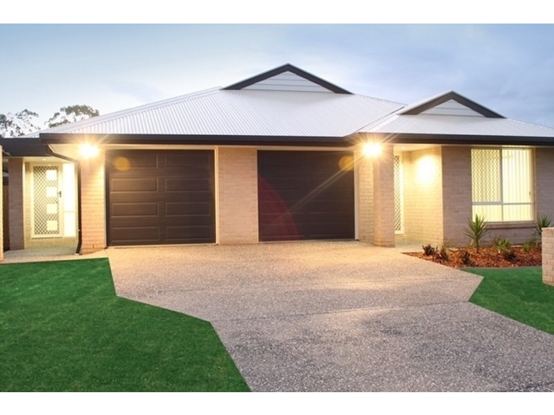 1 and 2/7 Thistle Street, Upper Caboolture QLD 4510