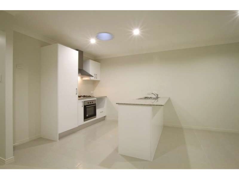1 and 2/7 Thistle Street, Upper Caboolture QLD 4510
