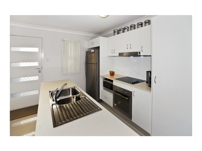 2/10 Veronica Court, Kallangur QLD 4503
