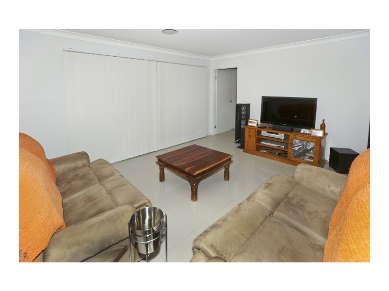 2/10 Veronica Court, Kallangur QLD 4503