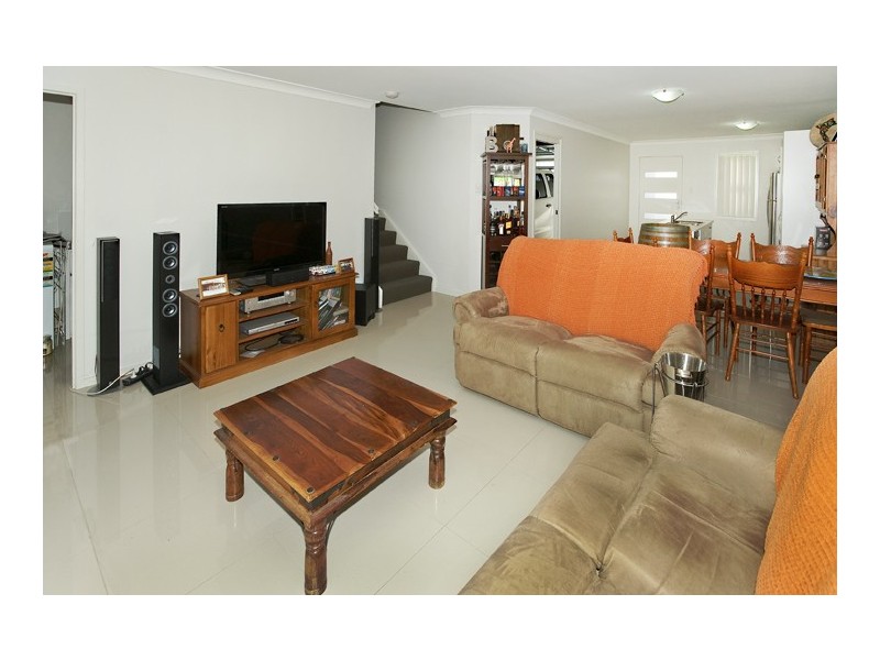 2/10 Veronica Court, Kallangur QLD 4503