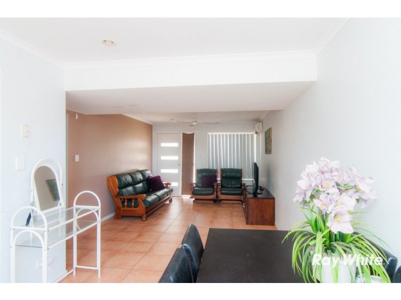 2/6 Station Road, Burpengary QLD 4505