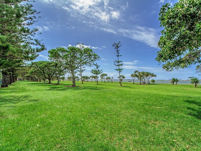 u5/35 Huth Street, Labrador QLD 4215