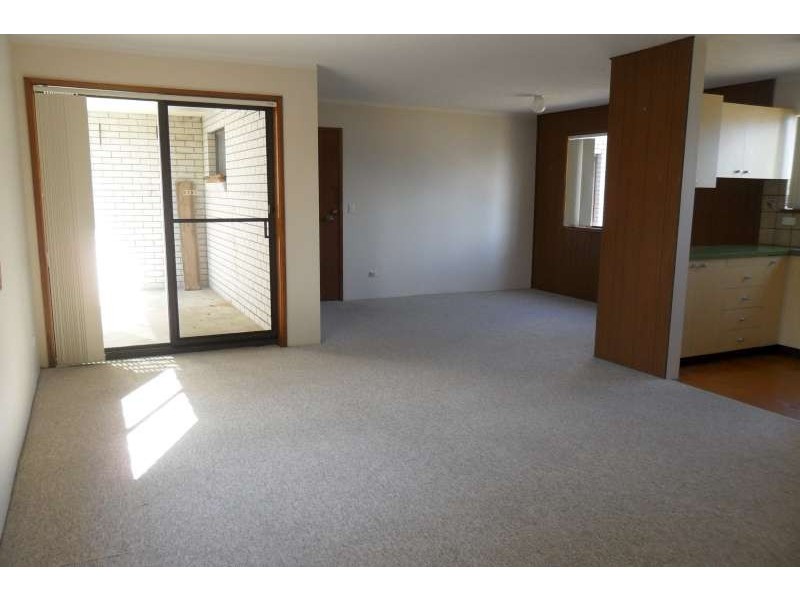 u7/3 Ahern Street, Labrador QLD 4215