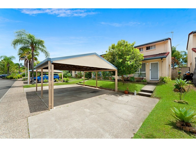 8/13-17 Brown Street, Labrador QLD 4215