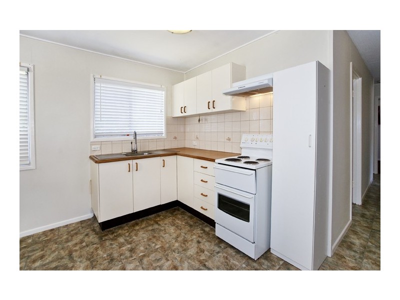 6 Tainton Street, Clontarf QLD 4019