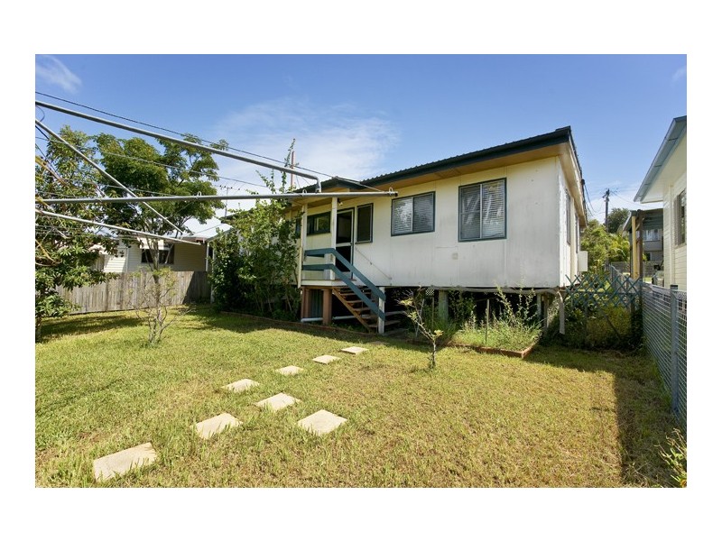 6 Tainton Street, Clontarf QLD 4019