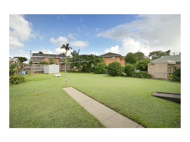 34 Waratah Drive, Clontarf QLD 4019