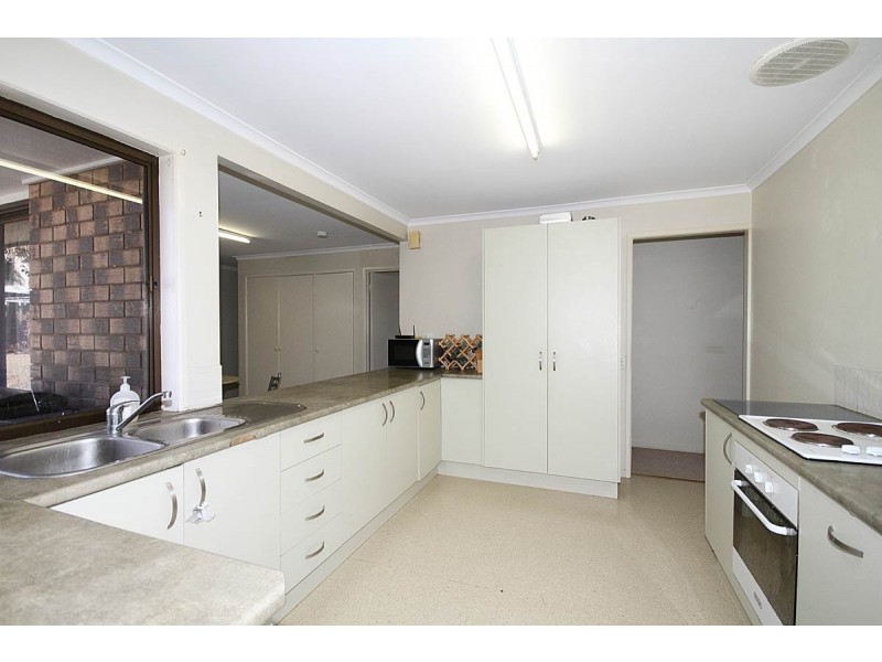 18 Gonzales Street, Macgregor QLD 4109