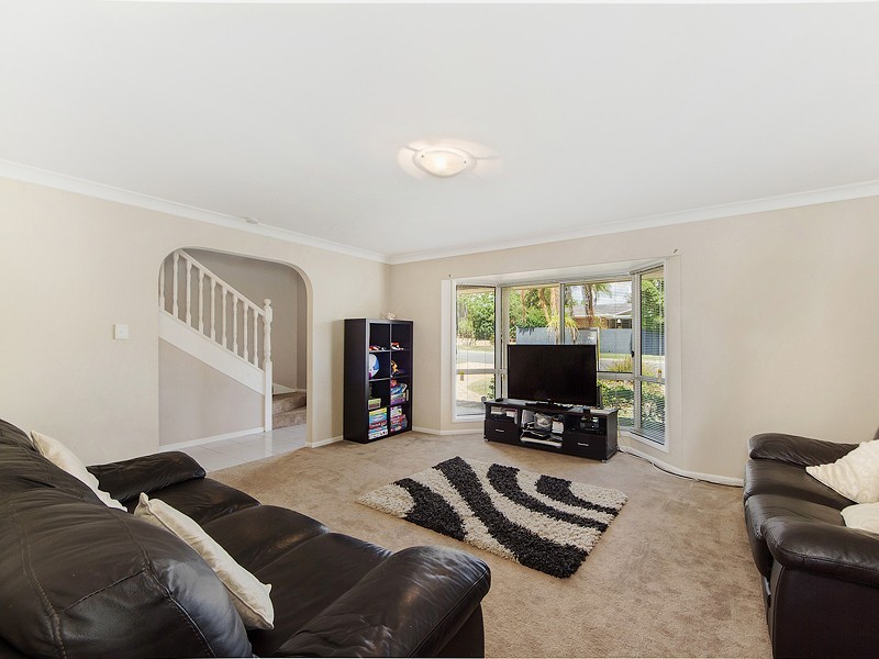 4 Clubhouse Drive, Arundel QLD 4214