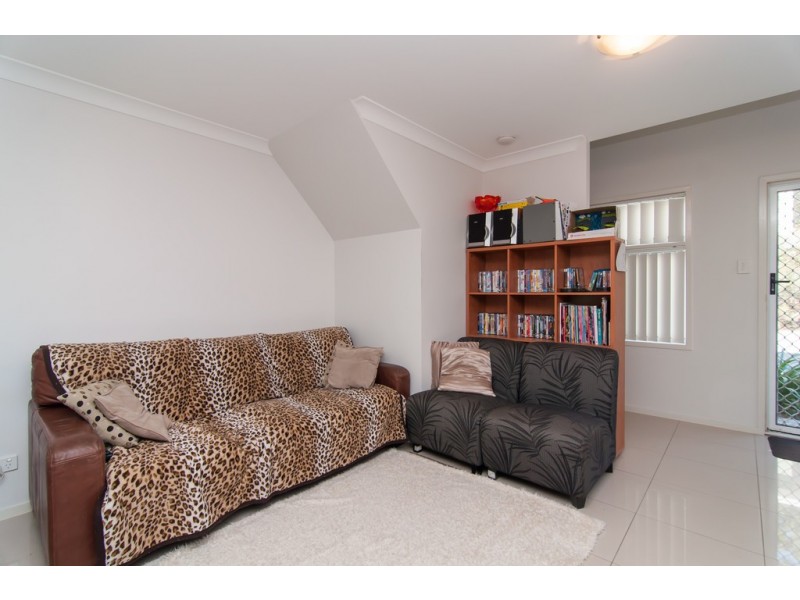 6/10 Veronica Court, Kallangur QLD 4503