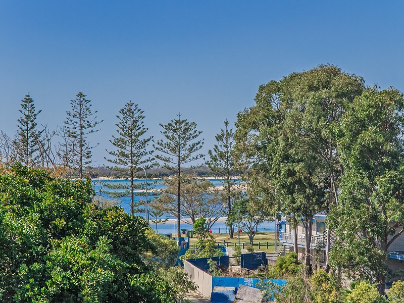 14/18 Parker Street, Labrador QLD 4215