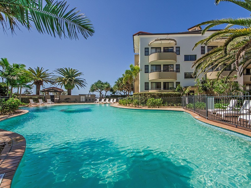 304/392 Marine Parade, Labrador QLD 4215