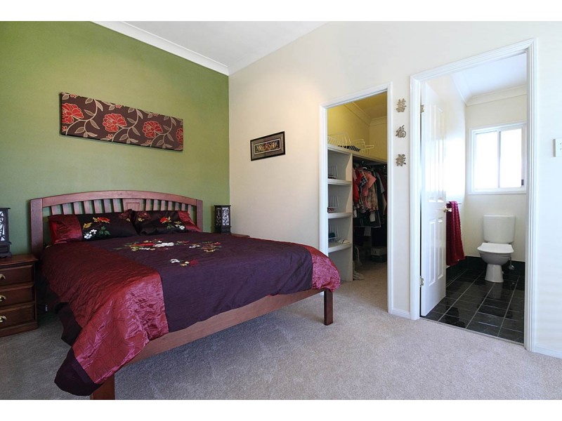 21 Anzac Road, Carina Heights QLD 4152