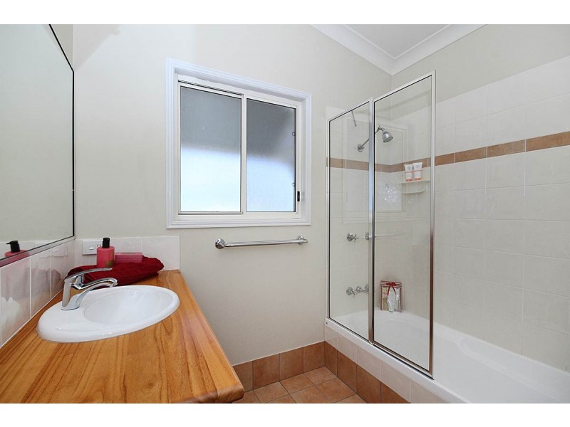 21 Anzac Road, Carina Heights QLD 4152