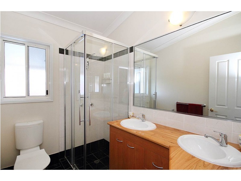 21 Anzac Road, Carina Heights QLD 4152