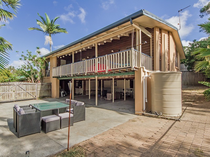 4 Wilga Grove, Ashmore QLD 4214