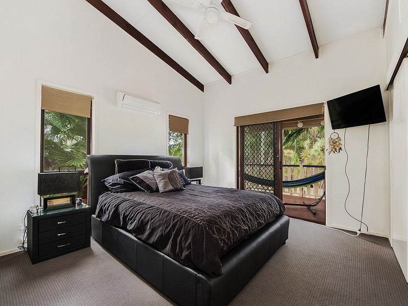 4 Wilga Grove, Ashmore QLD 4214