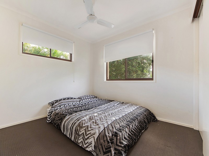 4 Wilga Grove, Ashmore QLD 4214