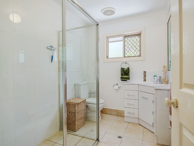 2/3 Cherbourg Court, Petrie QLD 4502