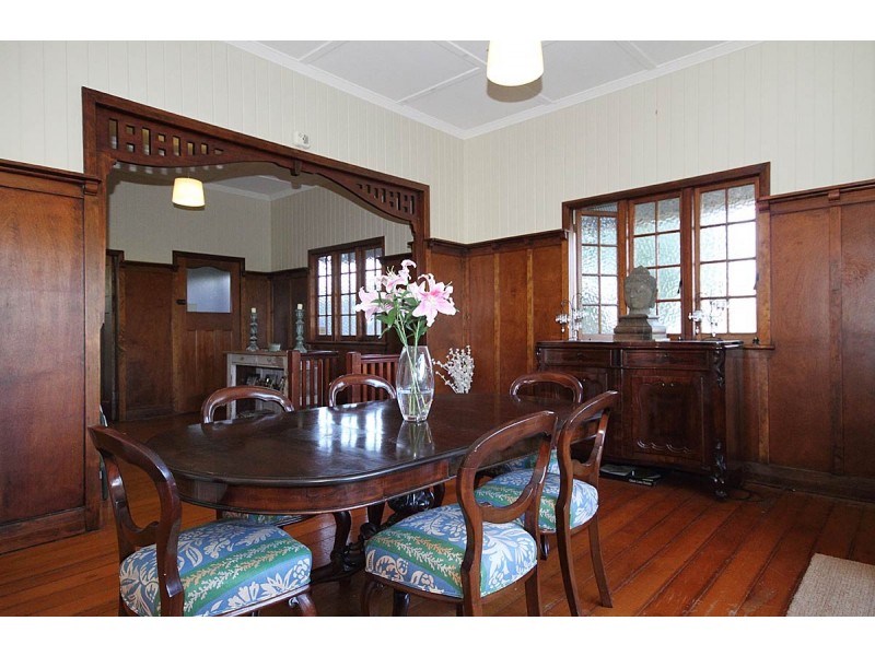 125 Ashgrove Avenue, Ashgrove QLD 4060