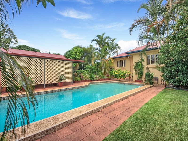 64 Shields Street, Redcliffe QLD 4020