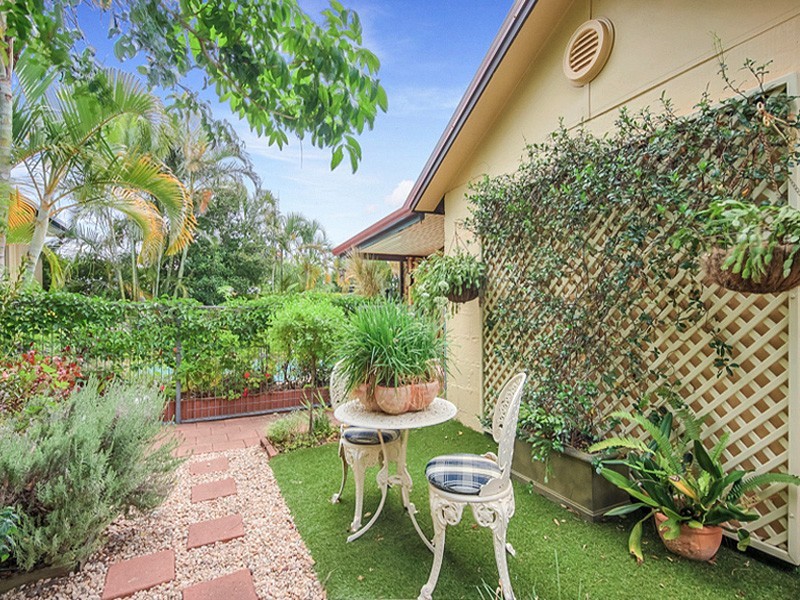 64 Shields Street, Redcliffe QLD 4020