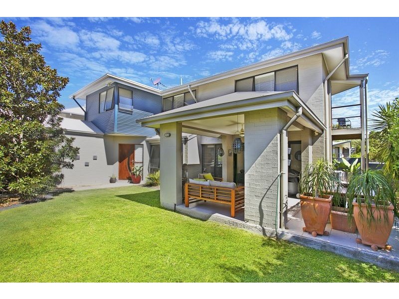 2/18 McPherson Road, Sinnamon Park QLD 4073